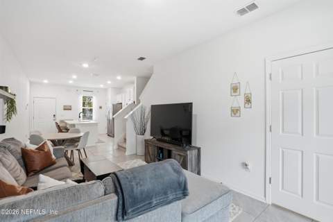 8321 Asteroid Street, Jacksonville FL - photo 13 of 26