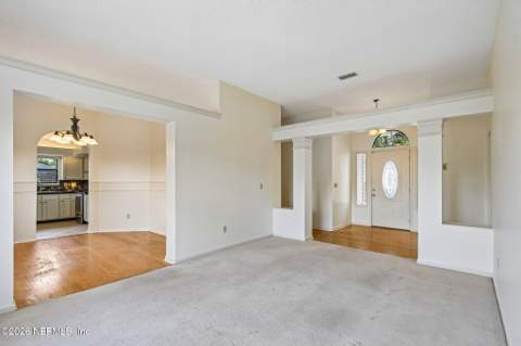 9697 Underwood Court, Jacksonville FL - photo 12 of 53