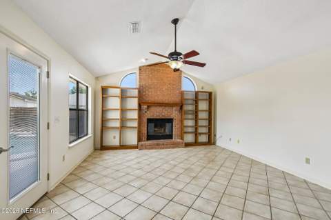 9697 Underwood Court, Jacksonville FL - photo 8 of 53