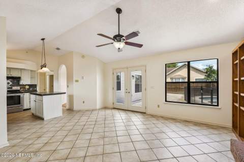 9697 Underwood Court, Jacksonville FL - photo 10 of 53