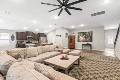 40 Pecan Ridge Court, Jacksonville FL - photo 8 of 37