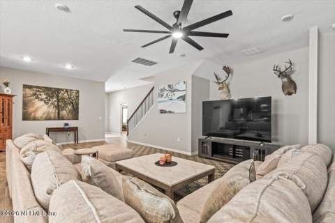 40 Pecan Ridge Court, Jacksonville FL - photo 9 of 37