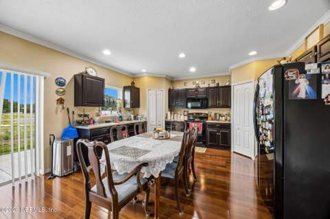 10262 Magnolia Hills Drive, Jacksonville FL - photo 9 of 46