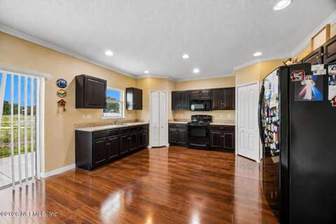 10262 Magnolia Hills Drive, Jacksonville FL - photo 8 of 46
