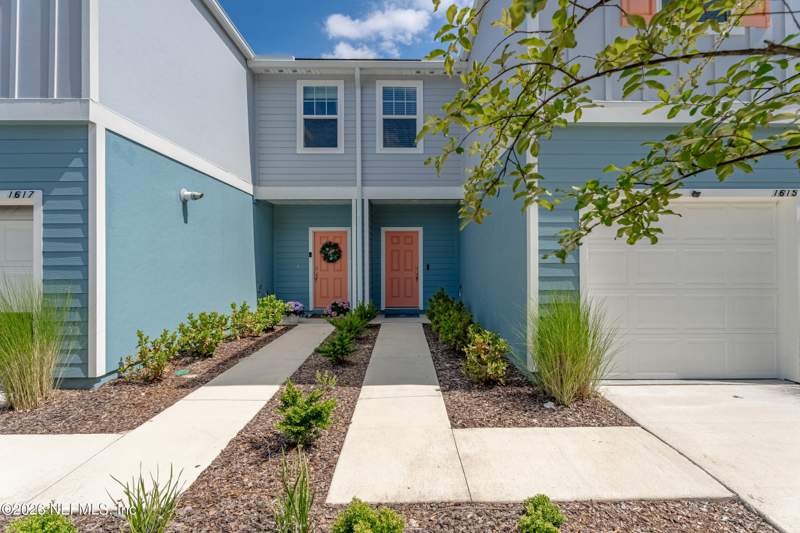 3 bedroom Townhouse at 1615 Cluny Road, Cedar Creek, Jacksonville — photo 2