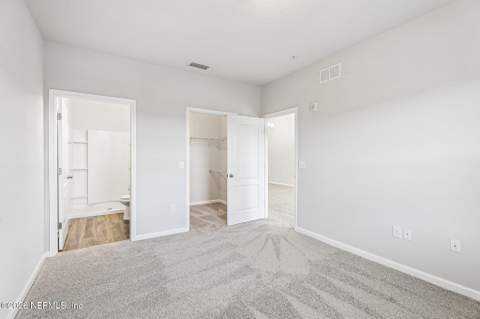 4950 Key Lime Drive #301, Jacksonville FL - photo 23 of 47