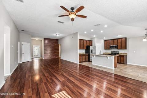 16421 Tisons Blf Road, Jacksonville FL - photo 7 of 25
