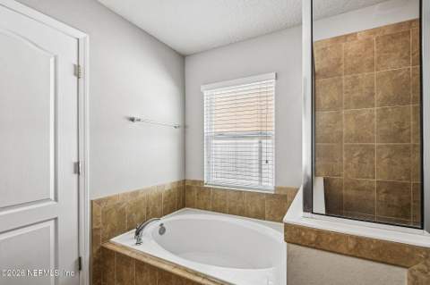 16421 Tisons Blf Road, Jacksonville FL - photo 16 of 25