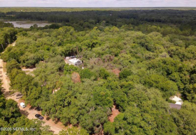 4 bedroom Mobile Home at 5674 Caribbean Circle, Big Tree Lakes, Keystone Heights — photo 4