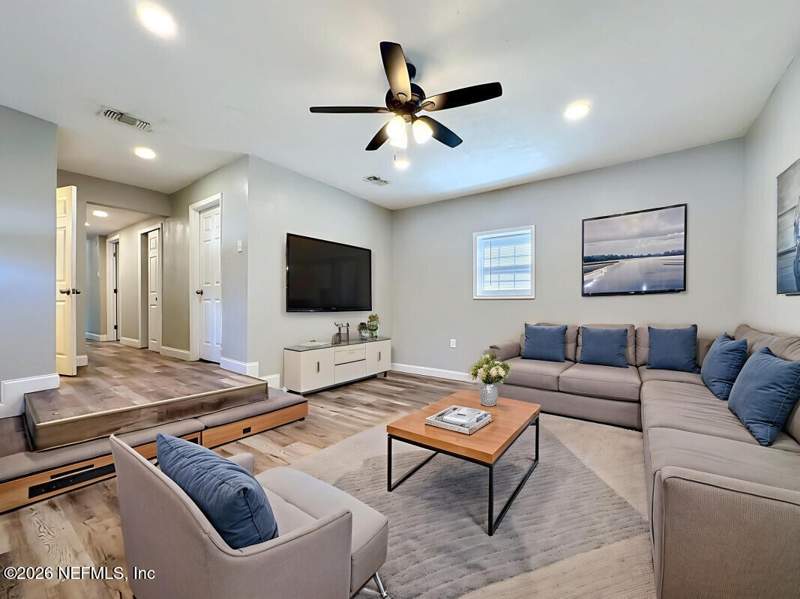 4 bedroom Single Family Residence at 1680 8th Street, Millers Addition, Jacksonville — photo 2