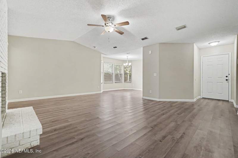 3 bedroom Single Family Residence at 7739 Settlers Landing Trail, Settler's Landing, Jacksonville — photo 4