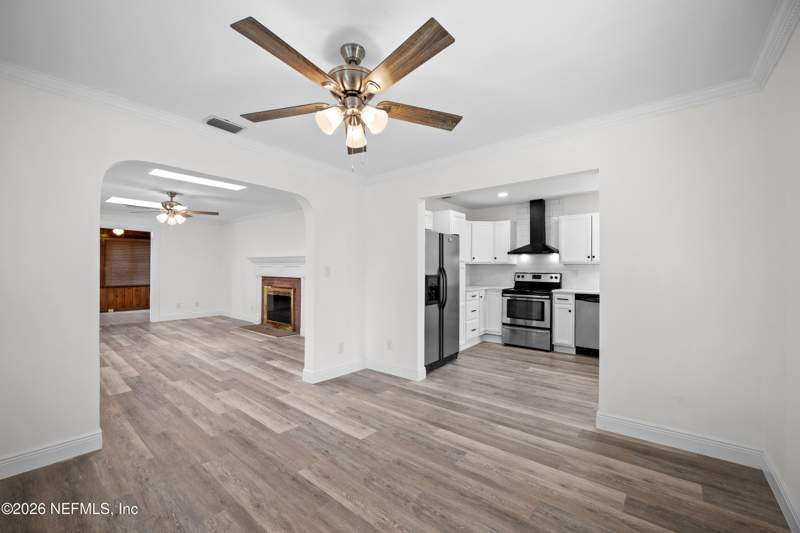 3 bedroom Single Family Residence at 4168 Spring Park Circle, Englewood, Jacksonville — photo 4