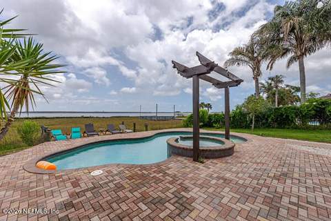 4344 Boat Club Drive, Jacksonville FL - photo 15 of 99