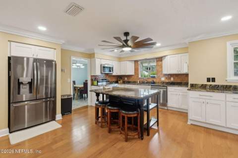 11257 Portside Drive, Jacksonville FL - photo 13 of 72