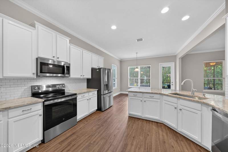 5 bedroom Single Family Residence at 2518 Country Side Drive, Eagle Harbor, Fleming Island — photo 4