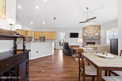 14779 Amelia View Drive, Jacksonville FL - photo 15 of 92