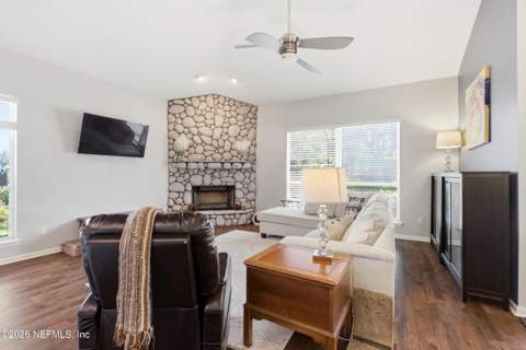 14779 Amelia View Drive, Jacksonville FL - photo 16 of 92