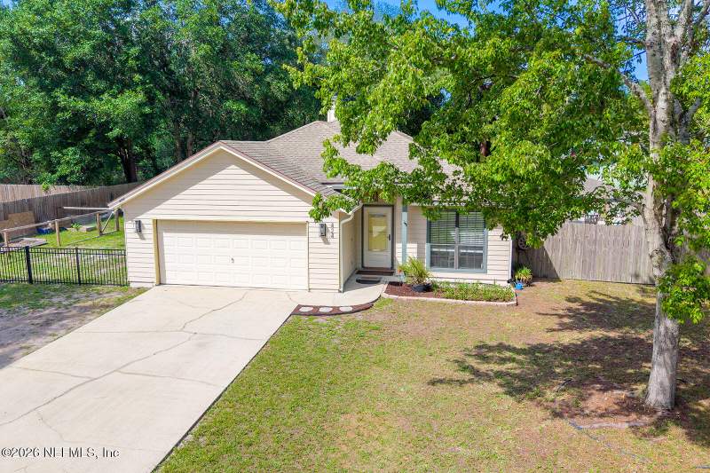 3 bedroom Single Family Residence at 424 Jefferson Avenue, Ridgecrest, Orange Park — photo 3