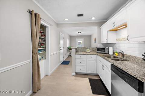 1503 Pershing Road, Jacksonville FL - photo 9 of 36