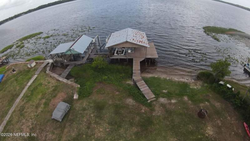 3 bedroom Single Family Residence at 146 Martin Street, Georges Lake, Florahome — photo 2