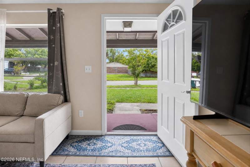 3 bedroom Single Family Residence at 10983 Weymouth Circle, Sandalwood, Jacksonville — photo 4
