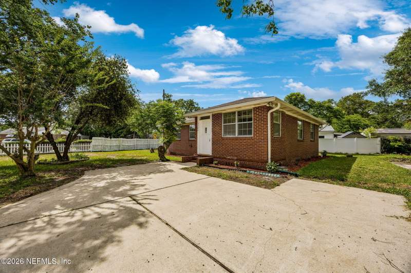 3 bedroom Single Family Residence at 5304 Carder Street, Hillcrest, Jacksonville — photo 3