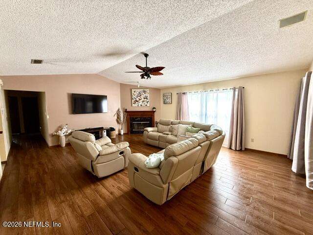 4 bedroom Single Family Residence at 11651 Kennewick Court, Hart Estates, Jacksonville — photo 4