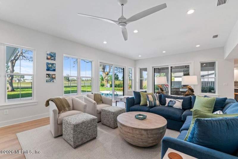 5 bedroom Single Family Residence at 19 Fairway Lane, Mission Hills, Jacksonville Beach — photo 5