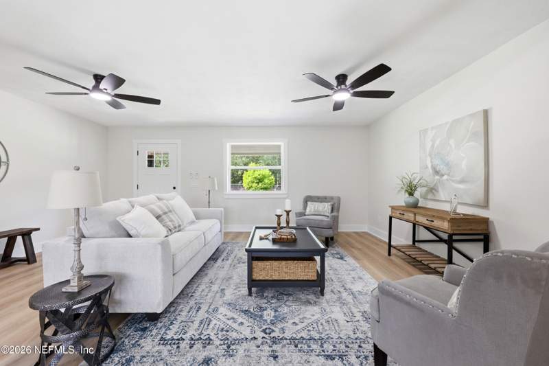 4 bedroom Single Family Residence at 201 Dow Court, Lake Asbury, Green Cove Springs — photo 5