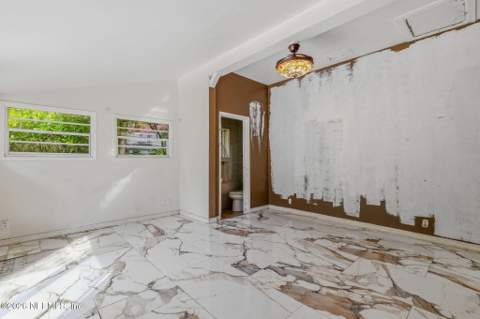 4313 Hiawatha Street, Jacksonville FL - photo 23 of 35