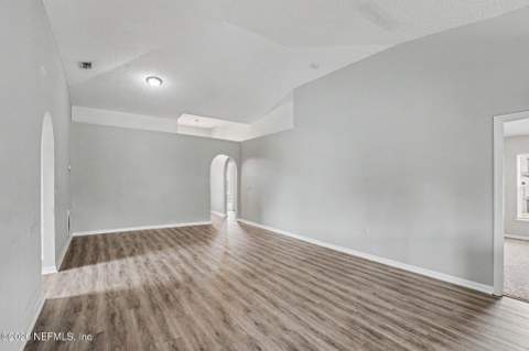 7341 Overland Park Boulevard, Jacksonville FL - photo 8 of 20