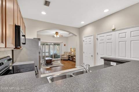 6204 High Tide Boulevard, Jacksonville FL - photo 16 of 58