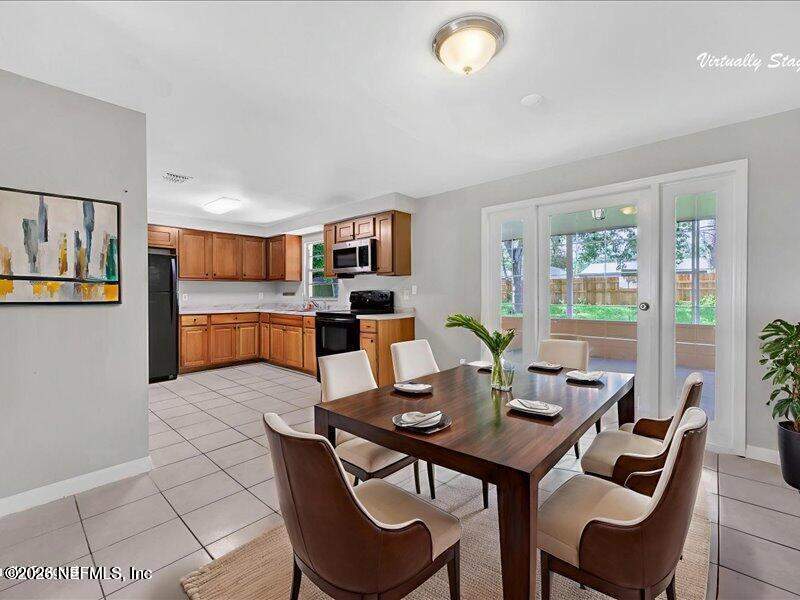 3 bedroom Single Family Residence at 2704 Tina Lane, Greenwood Estates, Middleburg — photo 3
