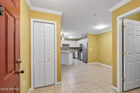 3591 Kernan Boulevard #208, Jacksonville FL - photo 7 of 37