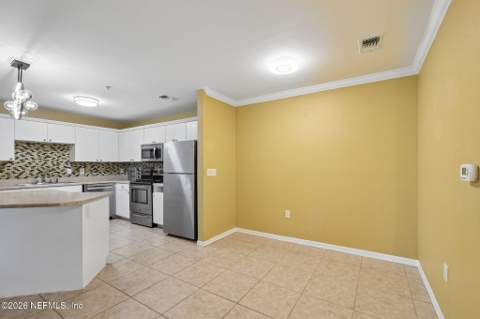 3591 Kernan Boulevard #208, Jacksonville FL - photo 17 of 37