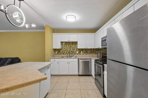3591 Kernan Boulevard #208, Jacksonville FL - photo 20 of 37