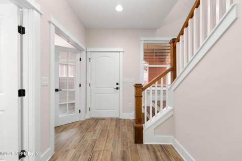 8861 Amalfi Court, Jacksonville FL - photo 9 of 50