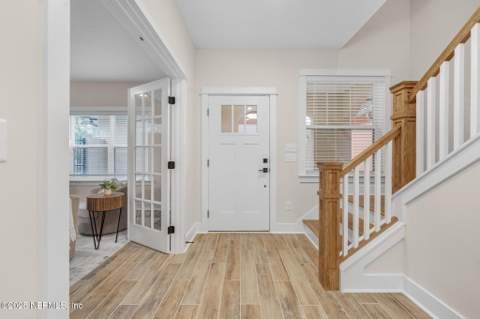 8863 Amalfi Court, Jacksonville FL - photo 8 of 64