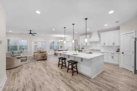 8863 Amalfi Court, Jacksonville FL - photo 11 of 64