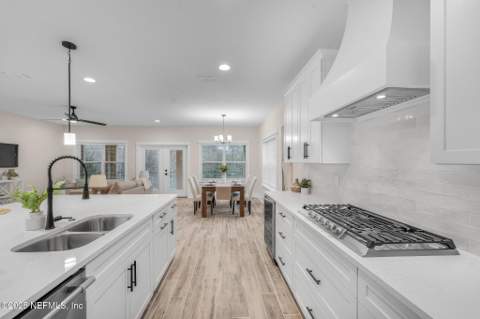 8863 Amalfi Court, Jacksonville FL - photo 15 of 64