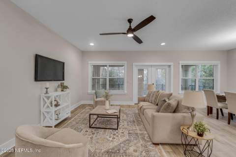8863 Amalfi Court, Jacksonville FL - photo 17 of 64