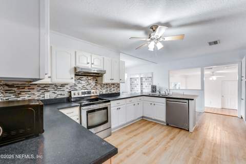 522 3rd Avenue, Jacksonville Beach FL - photo 12 of 26