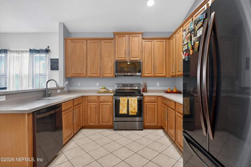 4 bedroom Single Family Residence at 14816 Falling Waters Drive, Bartram Springs, Jacksonville — photo 4