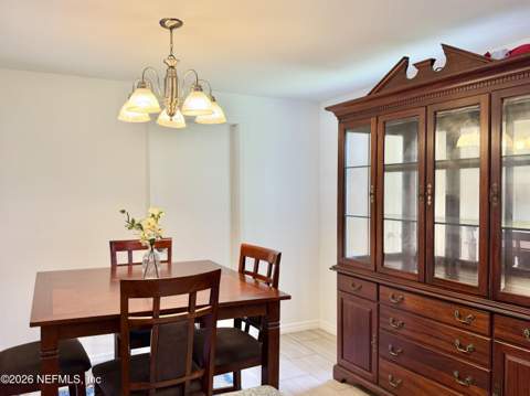 5155 Broken Arrow Drive, Jacksonville FL - photo 9 of 33