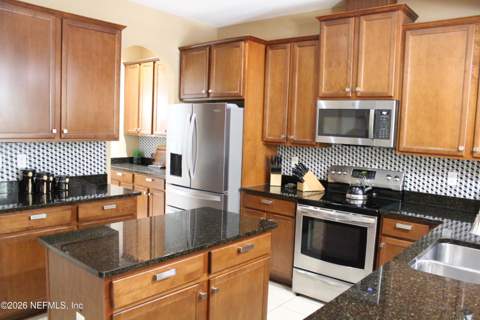 14525 Amelia Cove Drive, Jacksonville FL - photo 8 of 56