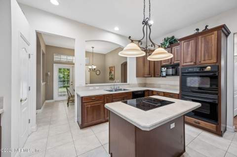 33192 Sunny Parke Circle, Fernandina Beach FL - photo 12 of 36