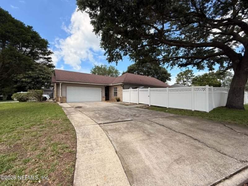 3 bedroom Single Family Residence at 1829 Ashmore Green Drive, Pines Of Kensington, Jacksonville — photo 3