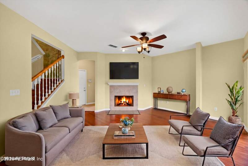 4 bedroom Single Family Residence at 11092 Turnbridge Drive, James Island, Jacksonville — photo 3