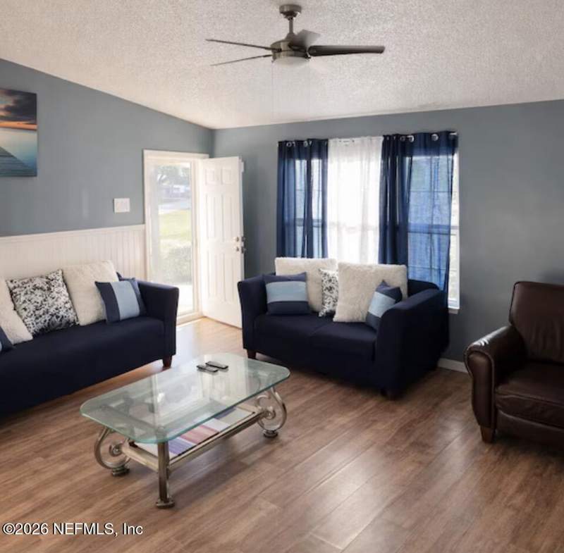 3 bedroom Single Family Residence at 4035 Bryant Glen Avenue, Soutel Estates, Jacksonville — photo 2