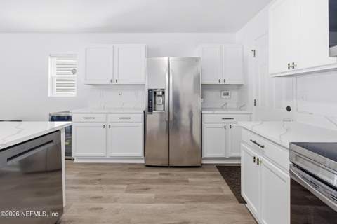 12101 Alexandra Drive, Jacksonville FL - photo 10 of 32